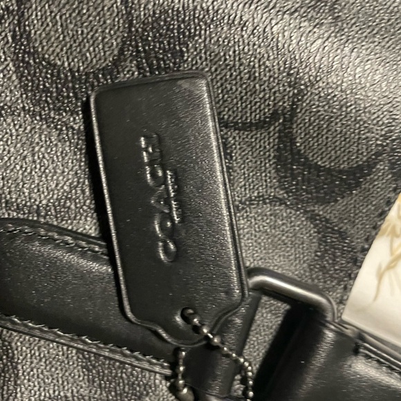 Coach messenger bag. - Picture 3 of 5